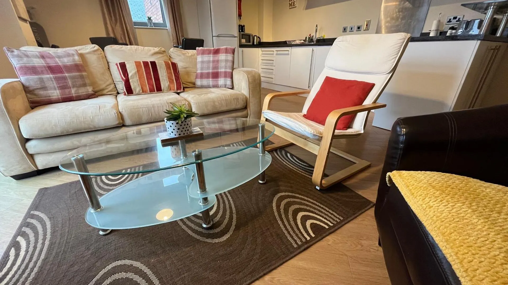 Central Darlington Central 2Br Apartment